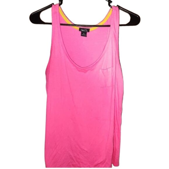 Y2K Neon Pink Barbiecore Flowy Tank Top W/ Front pocket Beachy, Flowy,hi Low - Picture 1 of 7